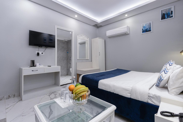 Bedroom 23