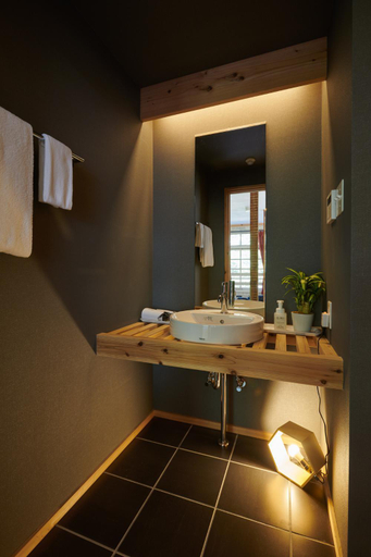 Bathroom 4, KOY| The Railway Hotel KOYASAN - In station - Self Check-In Only, Kudoyama
