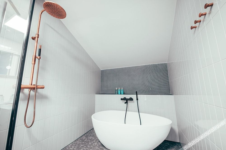 Bathroom 4, The Folks Hotel Konepaja, Uusimaa
