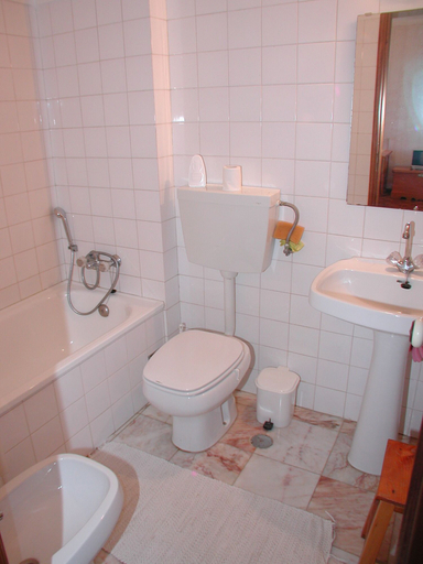 Bathroom 5, Apartment Wolf, Lourinhã