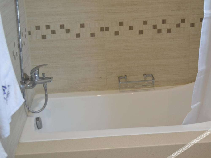 Bathroom 4, Better Living Hotel Apartments, Dubai