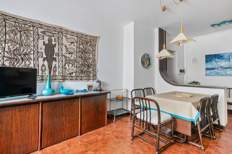 Dining Room 11