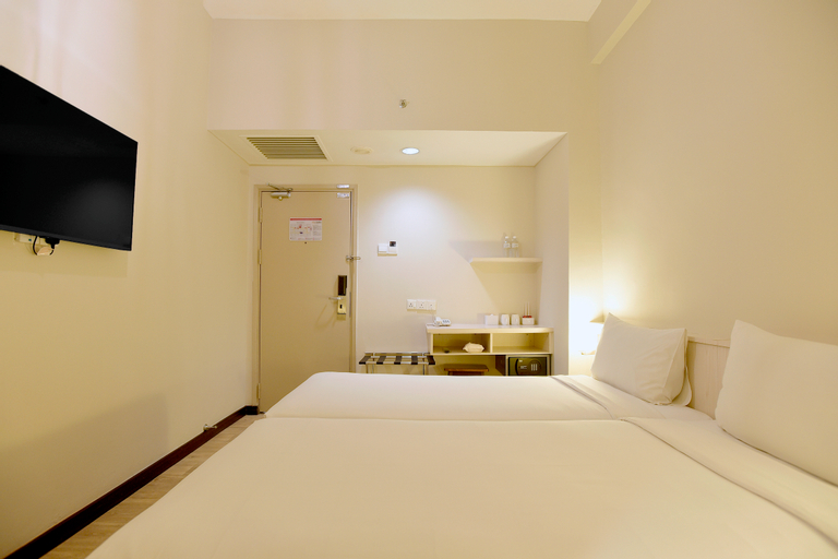 Bedroom 12