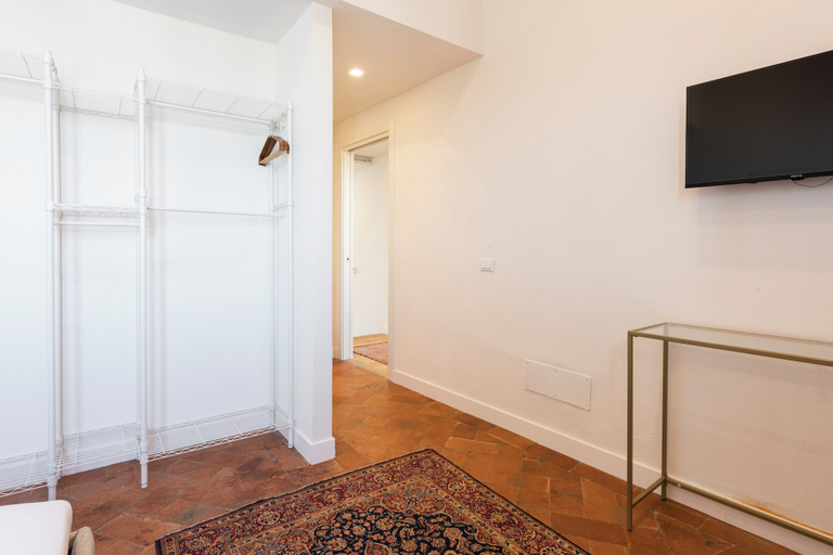 Others 4, Santa Maria Novella penthouse by MMega, Florence