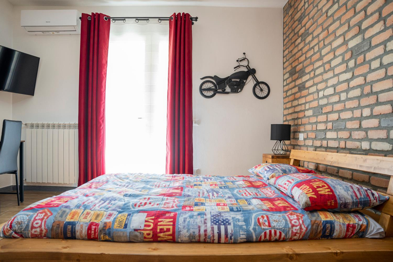 Bedroom 28