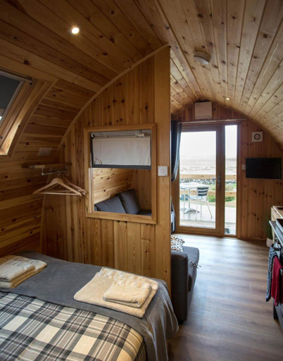Others 3, The Ardmore Pod, Highland