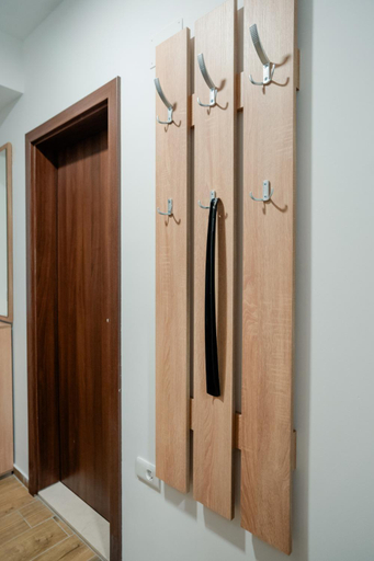 5, Darki Apartments 3 - Very Central Stay With Free Parking