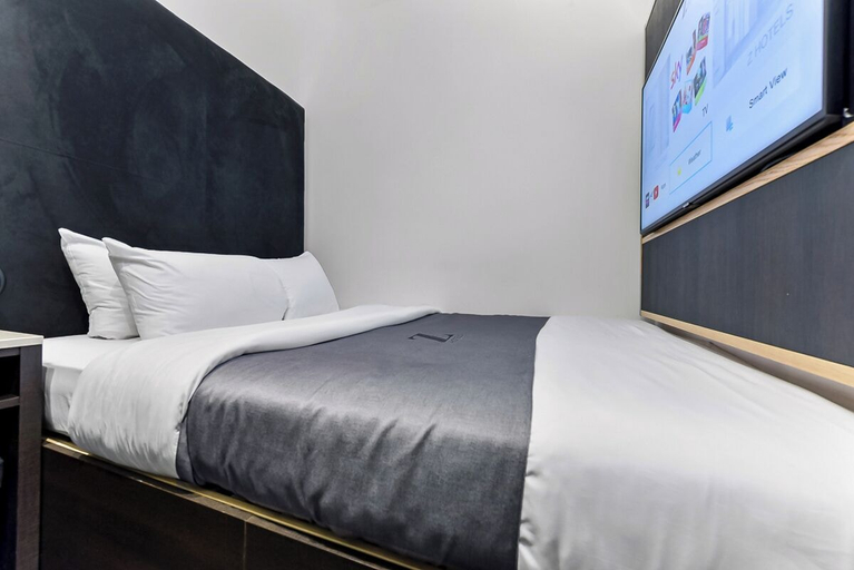 Bedroom 2, The Z Hotel Trafalgar, London