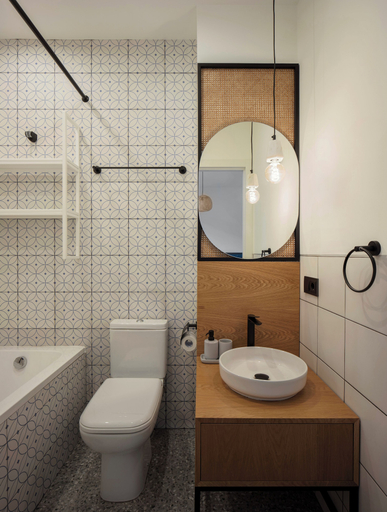 Bathroom 4, Major's House Hotel