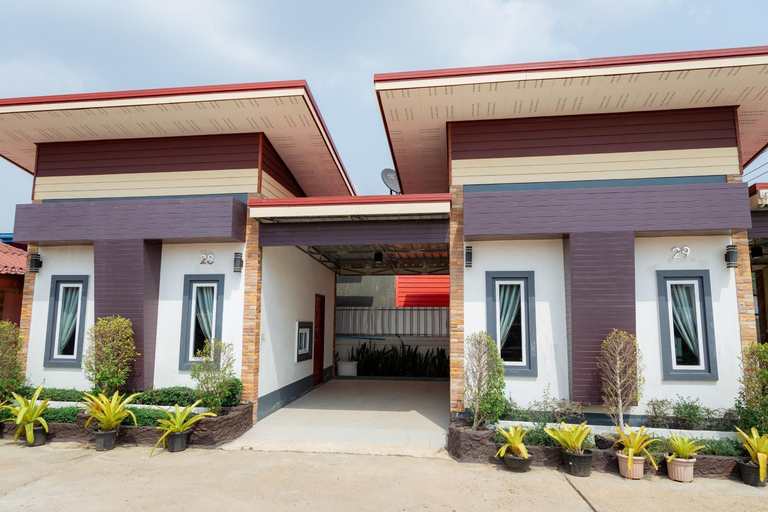 Buengngarm Resort, Bung Khong Long