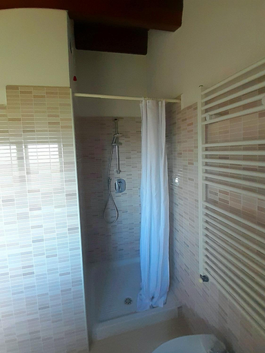 Shower, Casale Angela, Chieti