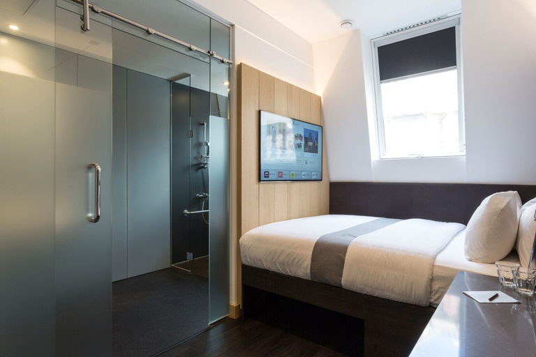 Bedroom 2, The Z Hotel Tottenham Court Road, London