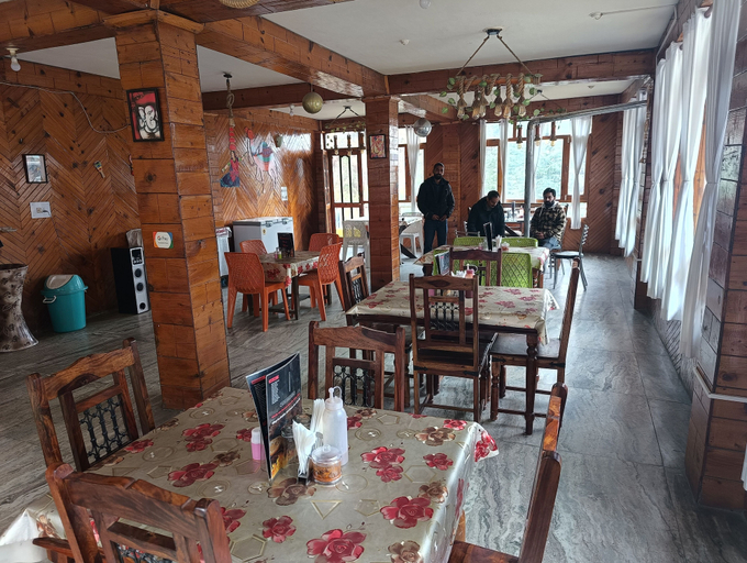 Food & Drinks 4, Undiscovered Mountains Hotel, Kullu
