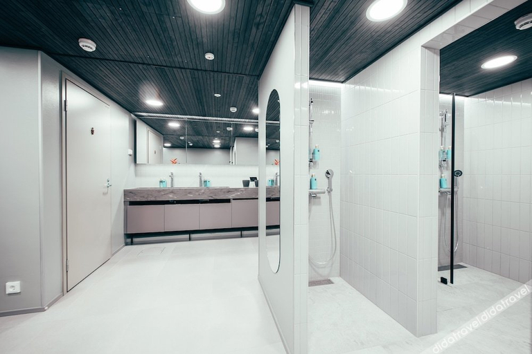 Bathroom 4, The Folks Hotel Konepaja, Uusimaa