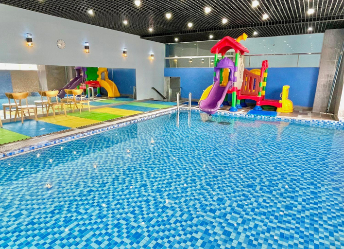 Swimming Pool 12