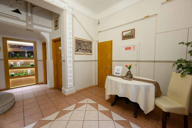 Public Area 2, Nadasdi Haz, Szekszárd