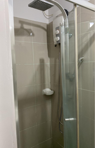 grass residences tower2 21Floor, Quezon City