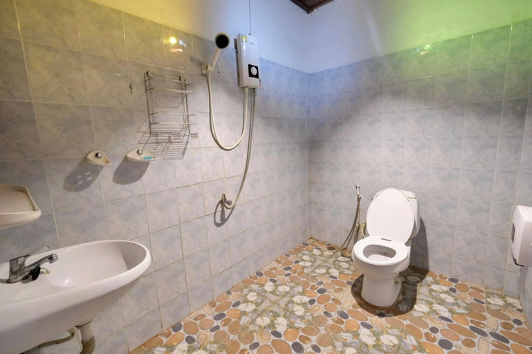 Bathroom 5, hormmuenlee resort, Sangkhla Buri