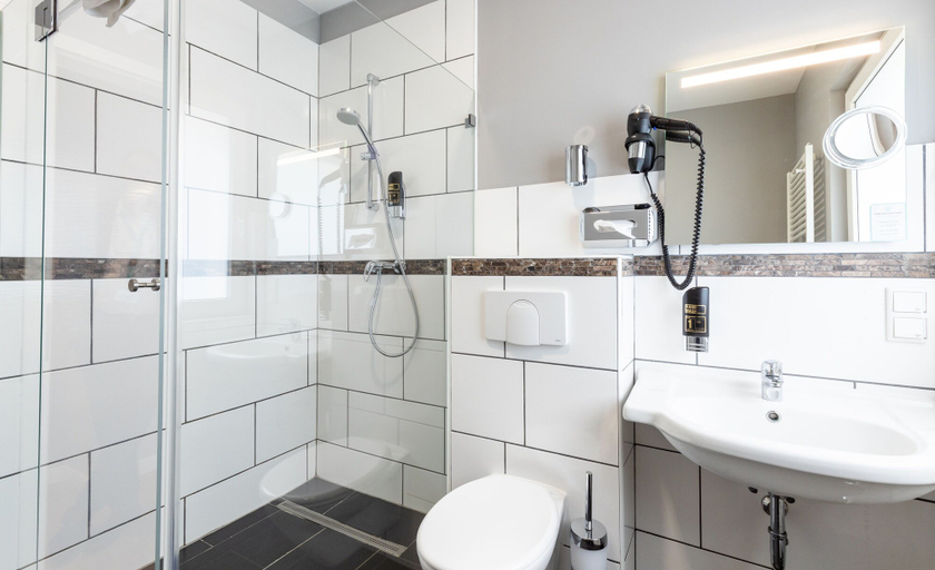 Bathroom, YORS Boutique Hotel, Region Hannover