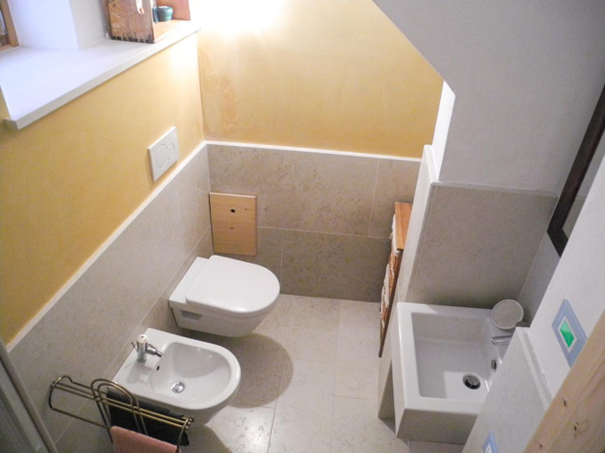 Bathroom 3, Casa Zefira, Belluno