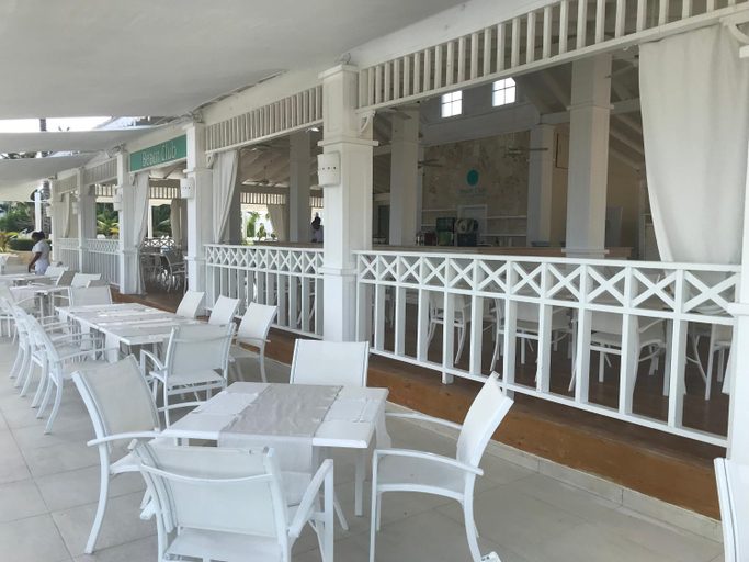 Food & Drinks 5, Villa Real Playa Nueva Romana, Ramón Santana
