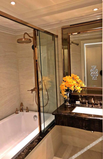 Bathroom 5, LK Grand Empire, Pattaya