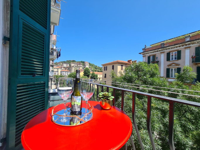 Others 5, SONI APARTMENT, La Spezia