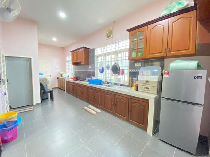 Others 3, Family Homestay, Kuala Terengganu
