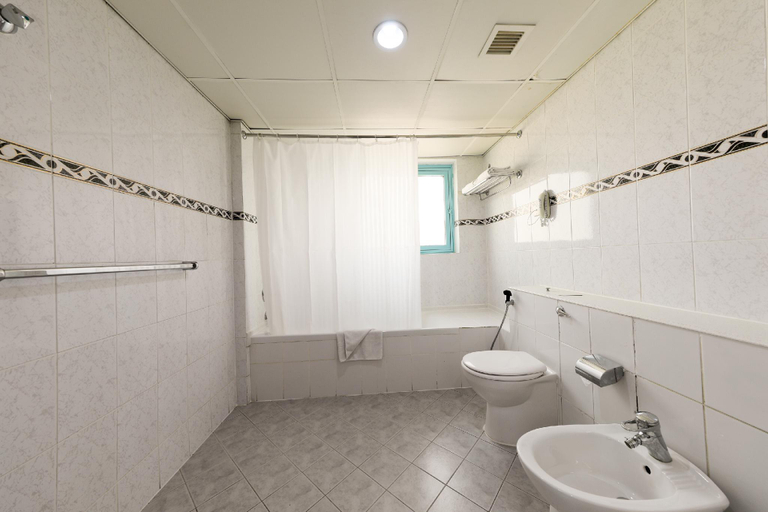 Bathroom 5, The George Hotel by Saffron Dubai Creek, Dubai