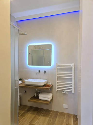 Bedroom 2, SONI APARTMENT, La Spezia