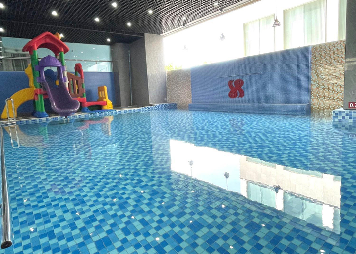 Swimming Pool 11