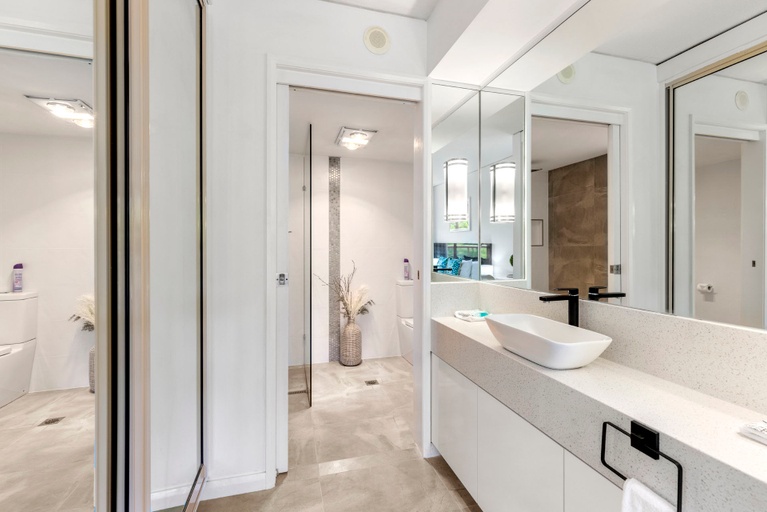Bathroom 24