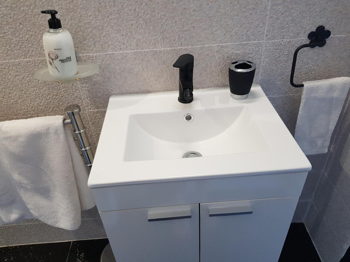 Bathroom 2, La Naval 209, 6ºA - TOKYO -, Las Palmas