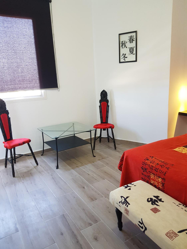 Facilities 1, La Naval 209, 6ºA - TOKYO -, Las Palmas