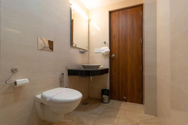 Bathroom 5, Hotel Wild Wood - 5 Minutes Walk to Mall Road, Dehradun