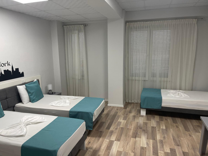 Bedroom, Hotel New York, Tiranës