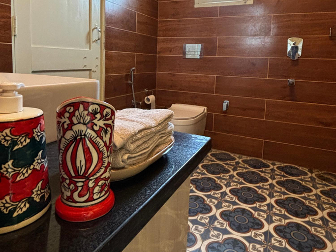 Bathroom 3, 15 Verandah, Dehradun