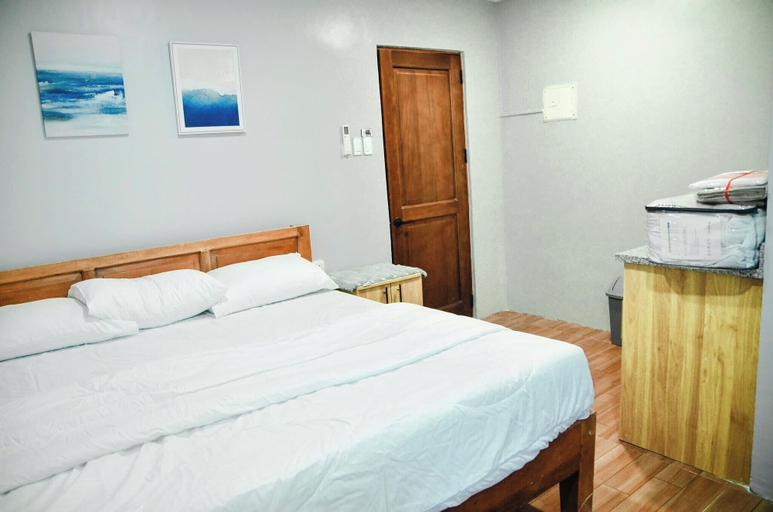 Bedroom 2, DOS MARIAS TOURIST INN, Daanbantayan