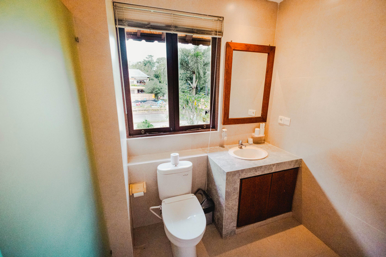 Bathroom 4