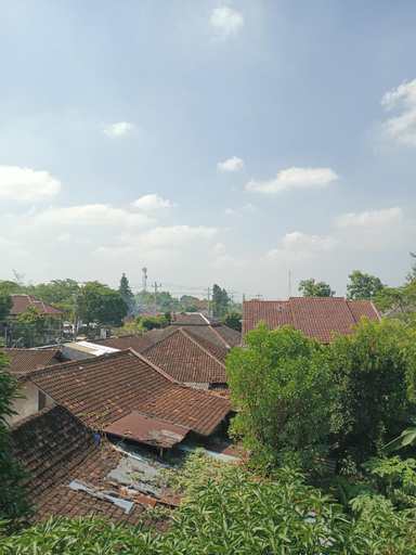 Grand Damai Kostel, Sleman