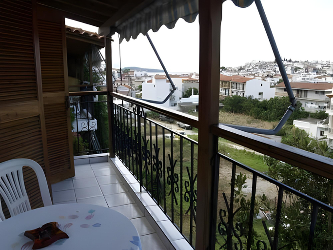 Others 5, Vaya Zorba Studios, Thessaly
