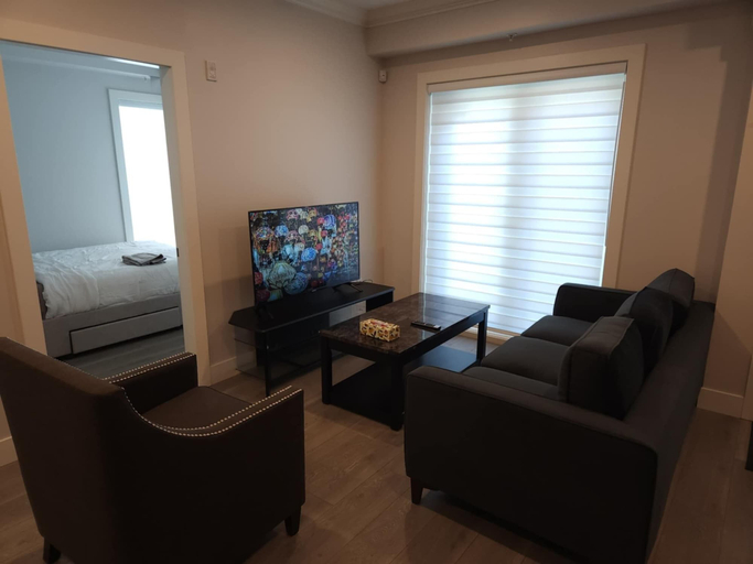 Others 5, Signature Airport Proximity suite, Greater Vancouver