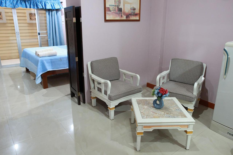 Others 4, PR Place Hotel, Ratchathewi