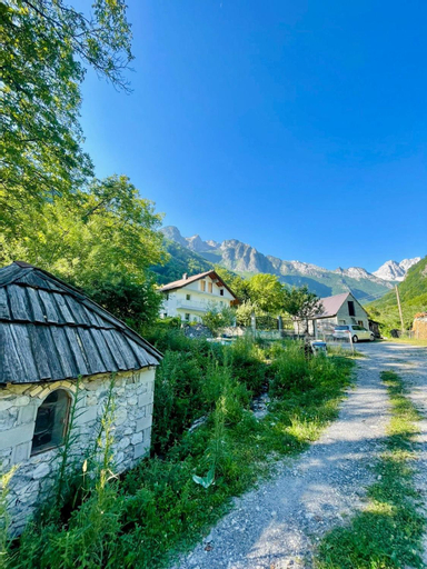 Mountain Oasis, Tropojës