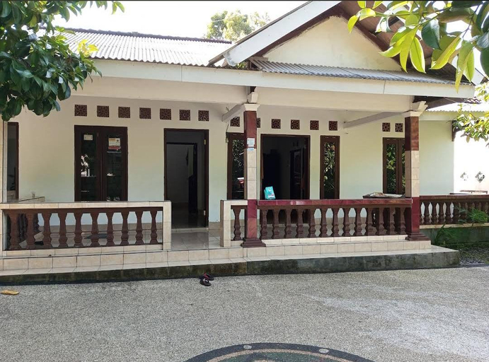Exterior & Views 1, Traveller Homestay, Lombok