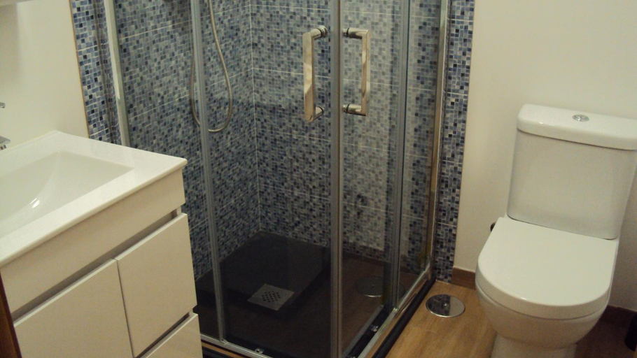 Bathroom 3, Alojamento Rodrigues, Arcos de Valdevez