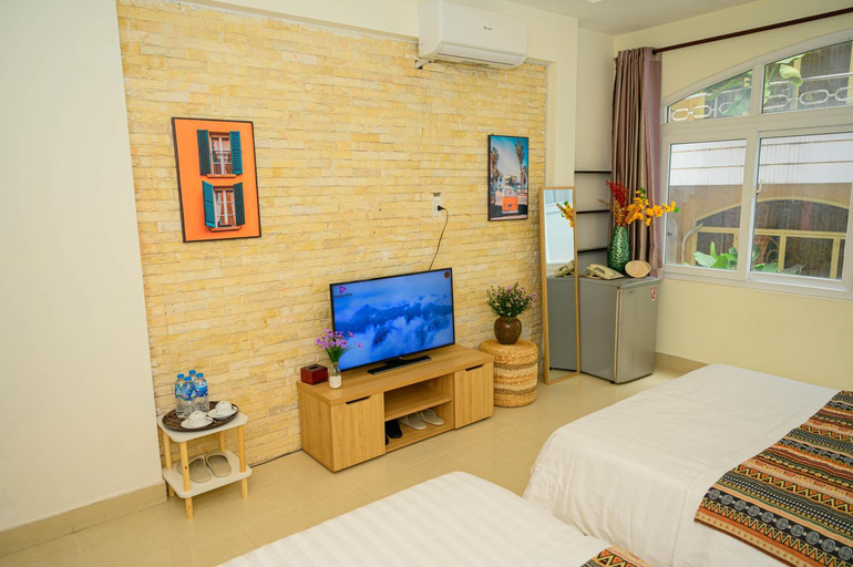 Bedroom 13