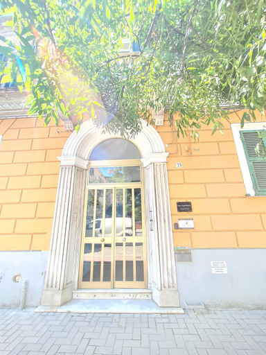 SONI APARTMENT, La Spezia