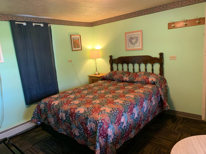Others 5, Tour Inn Motel, Montcalm