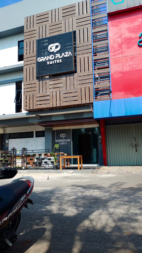Grand Plaza Suites, Karawang